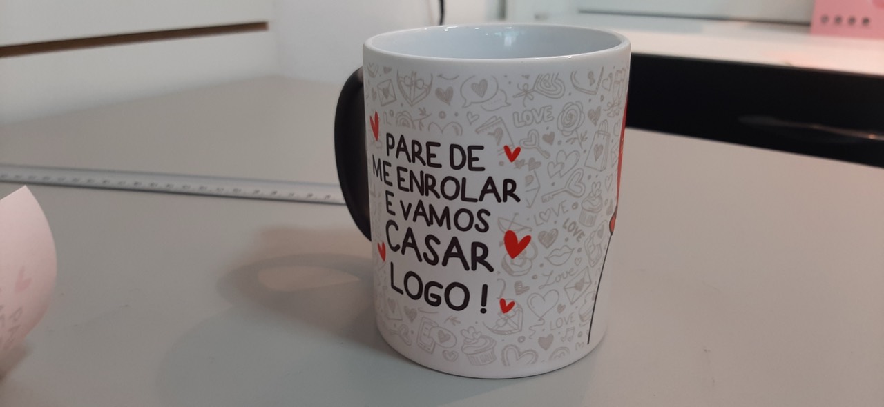 Caneca personalizada por sublimação com mensagem de casamento